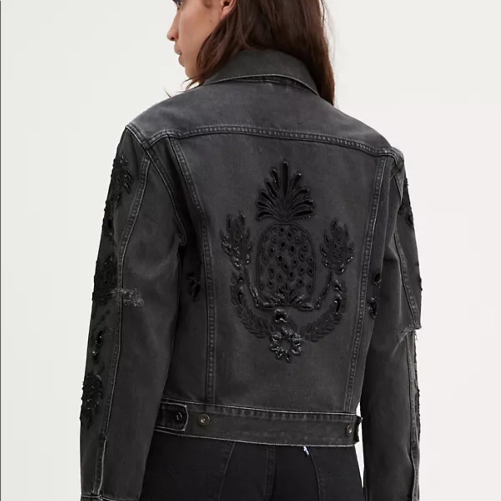 NWT Levi’s Boyfriend Trucker Jacket
